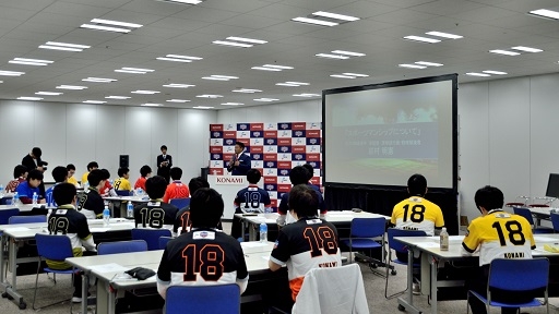 画像ギャラリー No.007のサムネイル画像 / 「eBASEBALL パワプロ・プロリーグ」，11月の開幕に向けたプロ野球eスポーツ選手の研修会が開催