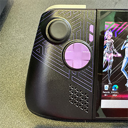 画像ギャラリー No.005のサムネイル画像 / ADATAが開発中の携帯型ゲームPC「XPG Nia」は，新型メモリ「LPCAMM2」採用でメモリをユーザーが交換できる