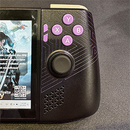 画像ギャラリー No.006のサムネイル画像 / ADATAが開発中の携帯型ゲームPC「XPG Nia」は，新型メモリ「LPCAMM2」採用でメモリをユーザーが交換できる