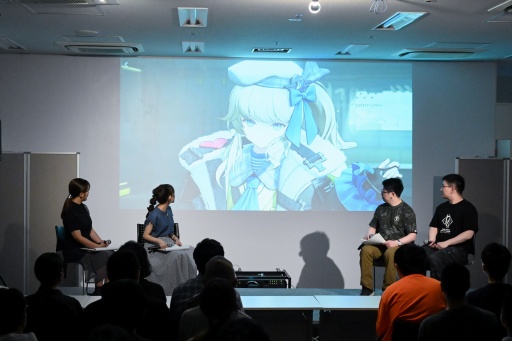 画像ギャラリー No.011のサムネイル画像 / 「ドールズフロントライン」5周年感謝祭を秋葉原ラジオ会館で開催。まさかのサプライズ，サンボーン代表の羽中氏の登場に会場騒然