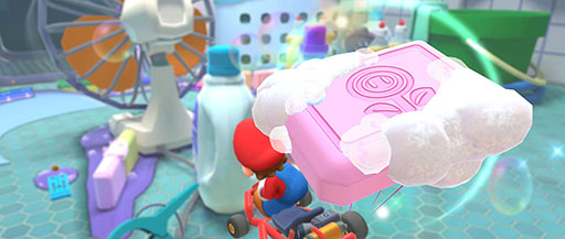 画像ギャラリー No.009のサムネイル画像 / 「マリオカート ツアー」，8月9日にスタートするバカンスツアーの情報が公開に。バスルームを舞台にしたシャボンロードでレースを楽しめる