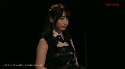 画像ギャラリー No.006のサムネイル画像 / Web番組「遊戯王 デュエルロワイヤル」が本日公開。狩野英孝さんら著名デュエリストが真剣勝負