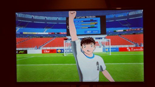 画像ギャラリー No.011のサムネイル画像 / 乗る・蹴るの臨場感が味わえるVRアトラククション「VR 進撃の巨人」「VR キャプテン翼」を，開催中のロケーションテストで体験してきた