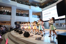 画像ギャラリー No.018のサムネイル画像 / 「CUE!」の1stシングル「Forever Friends」発売直前ミニライブ，公式レポートが公開