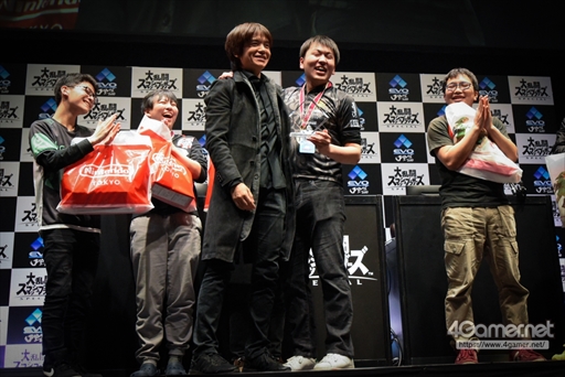 画像ギャラリー No.003のサムネイル画像 / ［EVO Japan］応援してくれている人の声援が力に――「大乱闘スマッシュブラザーズ SPECIAL」部門優勝，しゅーとん選手インタビュー