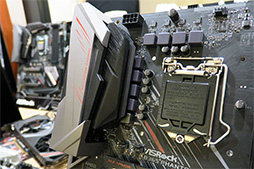 画像ギャラリー No.003のサムネイル画像 / ASRock，エントリー市場向けチップセット「Intel B365」搭載のゲーマー向けマザーボードを初公開