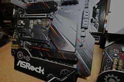 画像ギャラリー No.004のサムネイル画像 / ASRock，エントリー市場向けチップセット「Intel B365」搭載のゲーマー向けマザーボードを初公開