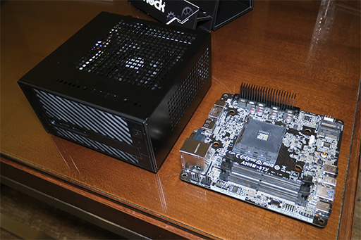 画像ギャラリー No.013のサムネイル画像 / ASRock，エントリー市場向けチップセット「Intel B365」搭載のゲーマー向けマザーボードを初公開