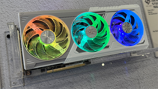 画像ギャラリー No.002のサムネイル画像 / Radeon RX 9060 XT搭載カードや光らないマザーボードなど，ASRockブースの注目製品をチェック