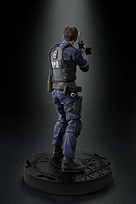 画像ギャラリー No.012のサムネイル画像 / 「バイオハザード RE:2」は「CERO D」版と「Z」（18歳以上対象）版の2ラインナップで国内展開へ。予約受付は8月10日スタート