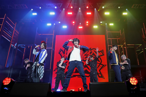 画像ギャラリー No.009のサムネイル画像 / 「『ヒプステ』《Buster Bros!!! ＆ Bad Ass Temple feat. 糸の会 ＆ WESTEND-MAFIA》」ゲネプロレポート。4チームがラップバトルで激突