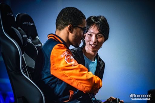 画像ギャラリー No.030のサムネイル画像 / ［EVO2019］「サムスピ」など4部門で優勝者が決定する「EVO2019」Day2，Twitterまとめ。Day3に進むTOP8も漏れなく決定
