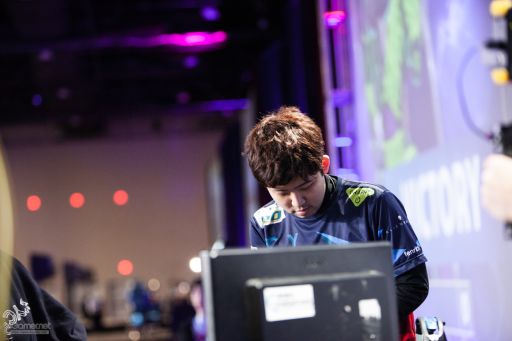 画像ギャラリー No.041のサムネイル画像 / ［EVO2019］「サムスピ」など4部門で優勝者が決定する「EVO2019」Day2，Twitterまとめ。Day3に進むTOP8も漏れなく決定