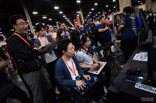 画像ギャラリー No.063のサムネイル画像 / ［EVO2019］「サムスピ」など4部門で優勝者が決定する「EVO2019」Day2，Twitterまとめ。Day3に進むTOP8も漏れなく決定