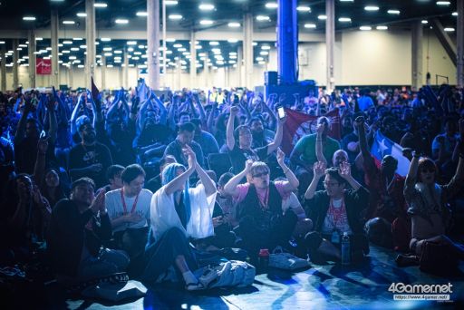 画像ギャラリー No.086のサムネイル画像 / ［EVO2019］「サムスピ」など4部門で優勝者が決定する「EVO2019」Day2，Twitterまとめ。Day3に進むTOP8も漏れなく決定