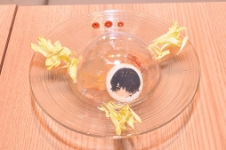 画像ギャラリー No.015のサムネイル画像 / コラボ限定イラストが可愛すぎた“カプコンカフェ×『囚われのパルマ Refrain』”をレポート。チアキをはじめ，看守や門司のコラボメニューにも注目