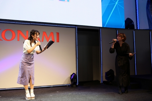 画像ギャラリー No.007のサムネイル画像 / ［TGS 2018］吉岡麻耶さんと井澤詩織さんが“ゲームの収録現場”をテーマにした生アフレコに挑戦。「夢現Re：Master」のステージをレポート
