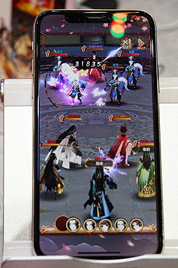 画像ギャラリー No.009のサムネイル画像 / ［TGS 2018］着せ替えで楽しむ宮廷ライフ！ スマホ向け新作「謀りの姫：Pocket 〜まったり宮廷ライフ〜」を体験してきた