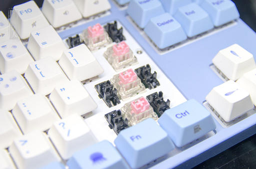 画像ギャラリー No.001のサムネイル画像 / フェルマー，Varmiloの新型静電容量式メカニカルキースイッチを国内販売。搭載キーボードも発売予定