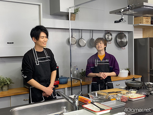 画像ギャラリー No.002のサムネイル画像 / 「あんスタ！！」CAFE CINNAMON ニキズキッチン第2回収録現場に潜入レポート。山口智広さん＆阿座上洋平さんがハンバーグ作りに挑戦！