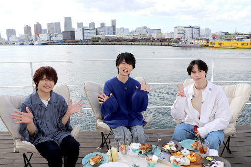 画像ギャラリー No.001のサムネイル画像 / 「あんスタ！！」配信番組「CAFE CINNAMON ニキズキッチン」×「Sweets Room+5」コラボ収録レポート。今回は夏メニューに挑戦！