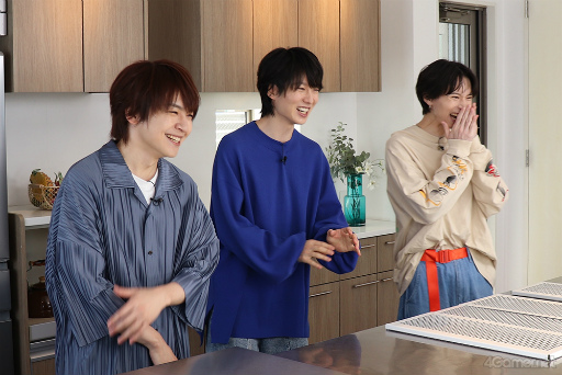画像ギャラリー No.002のサムネイル画像 / 「あんスタ！！」配信番組「CAFE CINNAMON ニキズキッチン」×「Sweets Room+5」コラボ収録レポート。今回は夏メニューに挑戦！