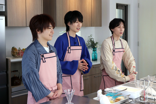 画像ギャラリー No.014のサムネイル画像 / 「あんスタ！！」配信番組「CAFE CINNAMON ニキズキッチン」×「Sweets Room+5」コラボ収録レポート。今回は夏メニューに挑戦！