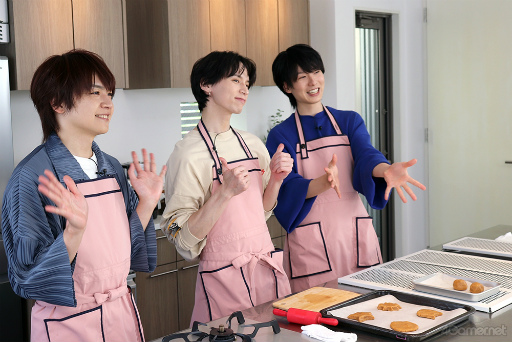 画像ギャラリー No.018のサムネイル画像 / 「あんスタ！！」配信番組「CAFE CINNAMON ニキズキッチン」×「Sweets Room+5」コラボ収録レポート。今回は夏メニューに挑戦！