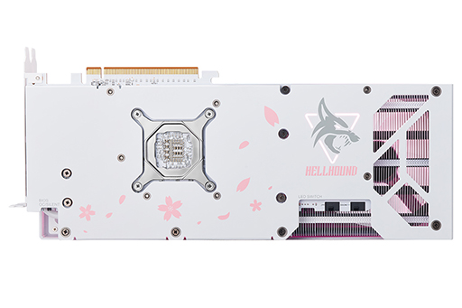 画像ギャラリー No.004のサムネイル画像 / オーバークロック仕様の「Radeon RX 7900 GRE」搭載カードと，華やかな桜柄の「Radeon RX 7800 XT」搭載カードがPowerColorから
