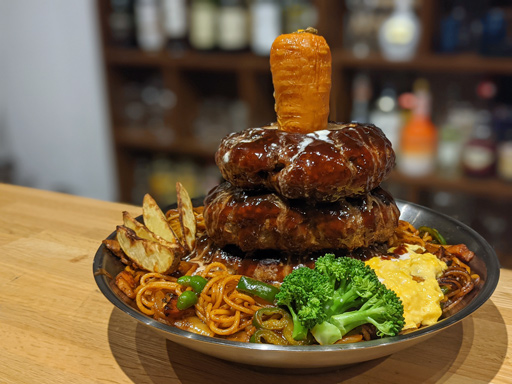 画像ギャラリー No.010のサムネイル画像 / 俺のコラボカフェ：Menu 030 「ウマ娘 プリティーダービー」のにんじんハンバーグDXをプロが本気で作ってみた