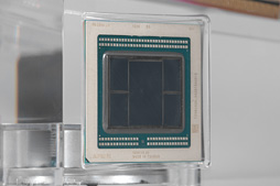 画像ギャラリー No.007のサムネイル画像 / Intelの3次元実装技術「Foveros」で，10nm CPUと次世代GPU，DRAMを1パッケージ上で積み重ねることが可能に
