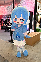 画像ギャラリー No.001のサムネイル画像 / コスプレイヤーたちによるリアルガチャも開催。「ニコニコ超会議2024」の「勝利の女神：NIKKE」ブースレポート
