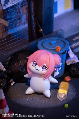 画像ギャラリー No.002のサムネイル画像 / 「勝利の女神：NIKKE」から謎の生物“DORO”のアクションフィギュアが登場。マグネット連結の手足により無限の可動域を確保