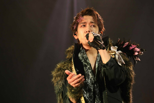 画像ギャラリー No.003のサムネイル画像 / 「ブラックスター」，ライブツアー“BLACK TOUR 2022”横浜公演の公式レポートを公開