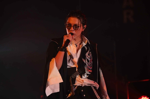 画像ギャラリー No.020のサムネイル画像 / 「ブラックスター -Theater Starless-」ライブツアー“BLACK TOUR 2022”の名古屋＆羽田公演の公式レポートが公開に