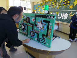 画像ギャラリー No.031のサムネイル画像 / プロセカのリアルイベント“神山高校文化祭”レポート。わたあめやイカ焼き，お化け屋敷から演劇までゲーム内イベントを完全再現