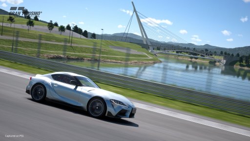 画像ギャラリー No.039のサムネイル画像 / 「グランツーリスモ7」レビュー。“運転できる自動車百科事典”で，疑似カーライフを存分に楽しもう
