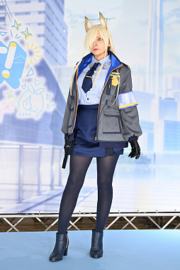 画像ギャラリー No.017のサムネイル画像 / 「ブルーアーカイブ」3周年記念イベント開催，幕張メッセに先生たちが集結！ 会場には巨大なペロロの姿も