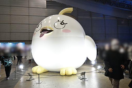 画像ギャラリー No.049のサムネイル画像 / 「ブルーアーカイブ」3周年記念イベント開催，幕張メッセに先生たちが集結！ 会場には巨大なペロロの姿も