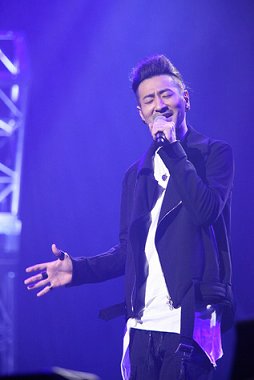画像ギャラリー No.005のサムネイル画像 / 「ネオロマンス・ダンディズムLIVE 〜この愛の歌を君に〜」昼の部レポート。アンミナの守護聖も初参戦！