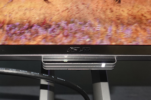 画像ギャラリー No.013のサムネイル画像 / 机置きにちょうどいい38型4K液晶や，32型8KMini LED液晶，32型量子ドット有機ELなど，これから来る注目のディスプレイを総ざらえ