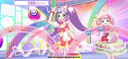 画像ギャラリー No.014のサムネイル画像 / ソーシャル機能を強化した「アイドルランドプリパラ」を紹介。みんなと一緒にスマホでレッツ，プリパラ！