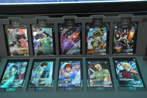 画像ギャラリー No.007のサムネイル画像 / アーケードカードゲーム「機動戦士ガンダム アーセナルベース」独占先行レポート。MSとパイロットのカードを組み合わせた，駆け引きが楽しめる