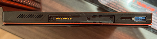 画像ギャラリー No.009のサムネイル画像 / 約11インチの大型ディスプレイを搭載した「ONEXPLAYER X1」の予約が始まる。PCとしての使いやすさにこだわったポイントは？