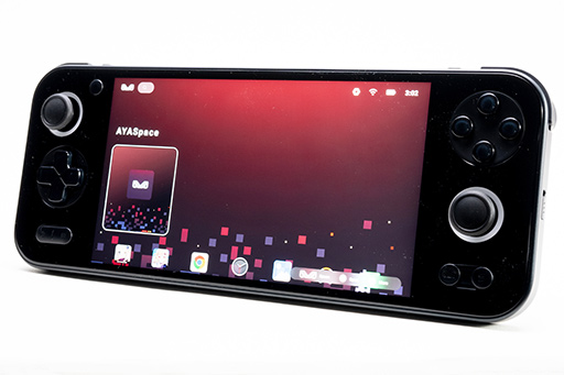 画像ギャラリー No.002のサムネイル画像 / 約350gと薄型軽量な最強Androidゲーム機？　「AYANEO Pocket S」の魅力に迫る【レビュー】
