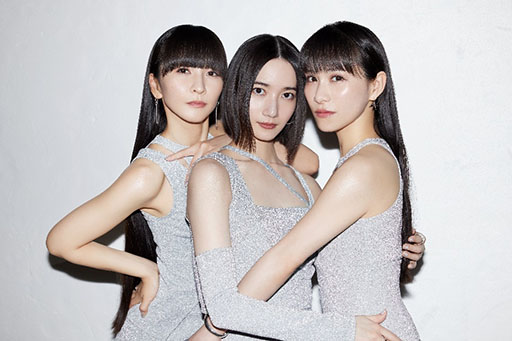 画像ギャラリー No.006のサムネイル画像 / 「レーシングマスター」とPerfumeがコラボ。ゲーム内に楽曲やポーズ，ステッカーが8月29日より登場