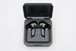 画像ギャラリー No.017のサムネイル画像 / 【PR】XROUNDの完全ワイヤレスイヤフォン「AERO Wireless」は,謳い文句どおりの低遅延でスマホやSwitchでのプレイに最適だ