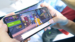 画像ギャラリー No.003のサムネイル画像 / 「デジモン」のスマホゲーム新作「数码宝贝：新世纪」が，ChinaJoyでプレイアブル出展。新たな世界観の中で，"選ばれし子供たち"に！　直撮りビデオ付きで紹介