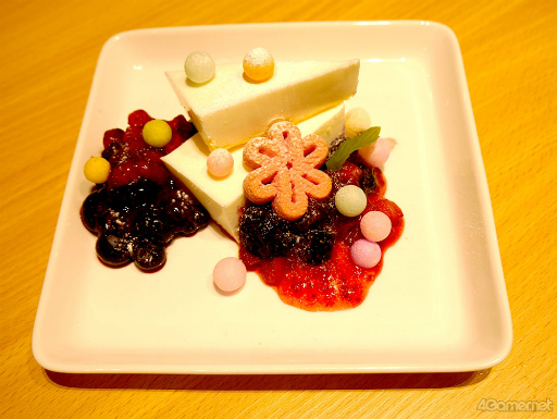 画像ギャラリー No.007のサムネイル画像 / 「アオペラカフェ -Enjoy Holiday-」の魅力をフォトレポートでお届け！　THEキャラCAFÉ グランドスケープ池袋店で開催中