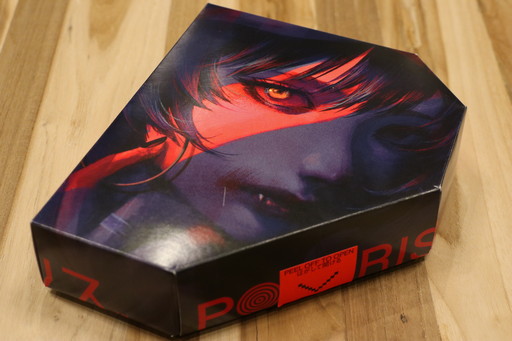 画像ギャラリー No.002のサムネイル画像 / 5人の吸血鬼が綴るマーダーミステリー「RED LINE」のスタッフインタビュー。「POLARIS」レーベルを立ち上げた物語作り集団ノーミーツとは？